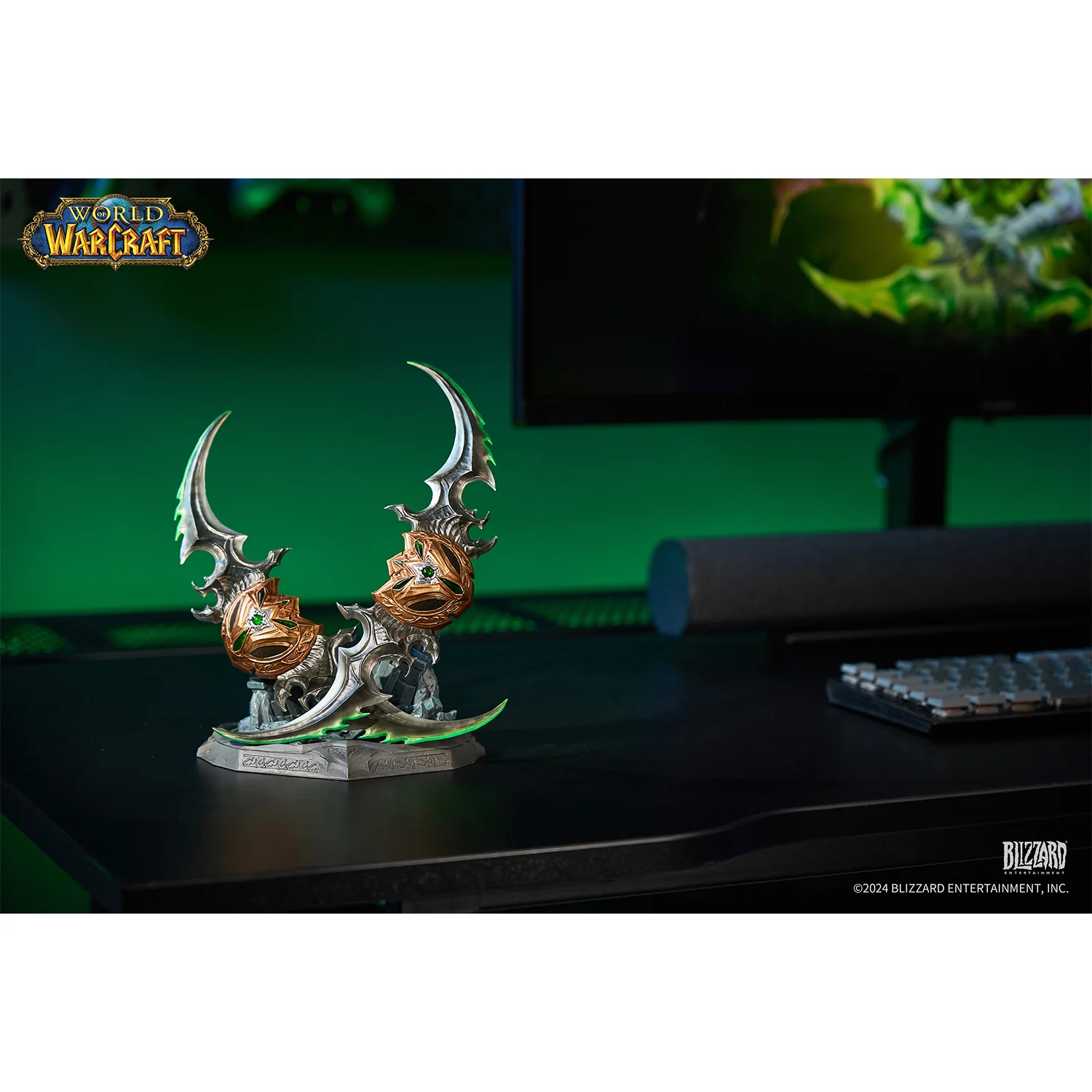 World of Warcraft Warglaives of Azzinoth Replica - Image 3